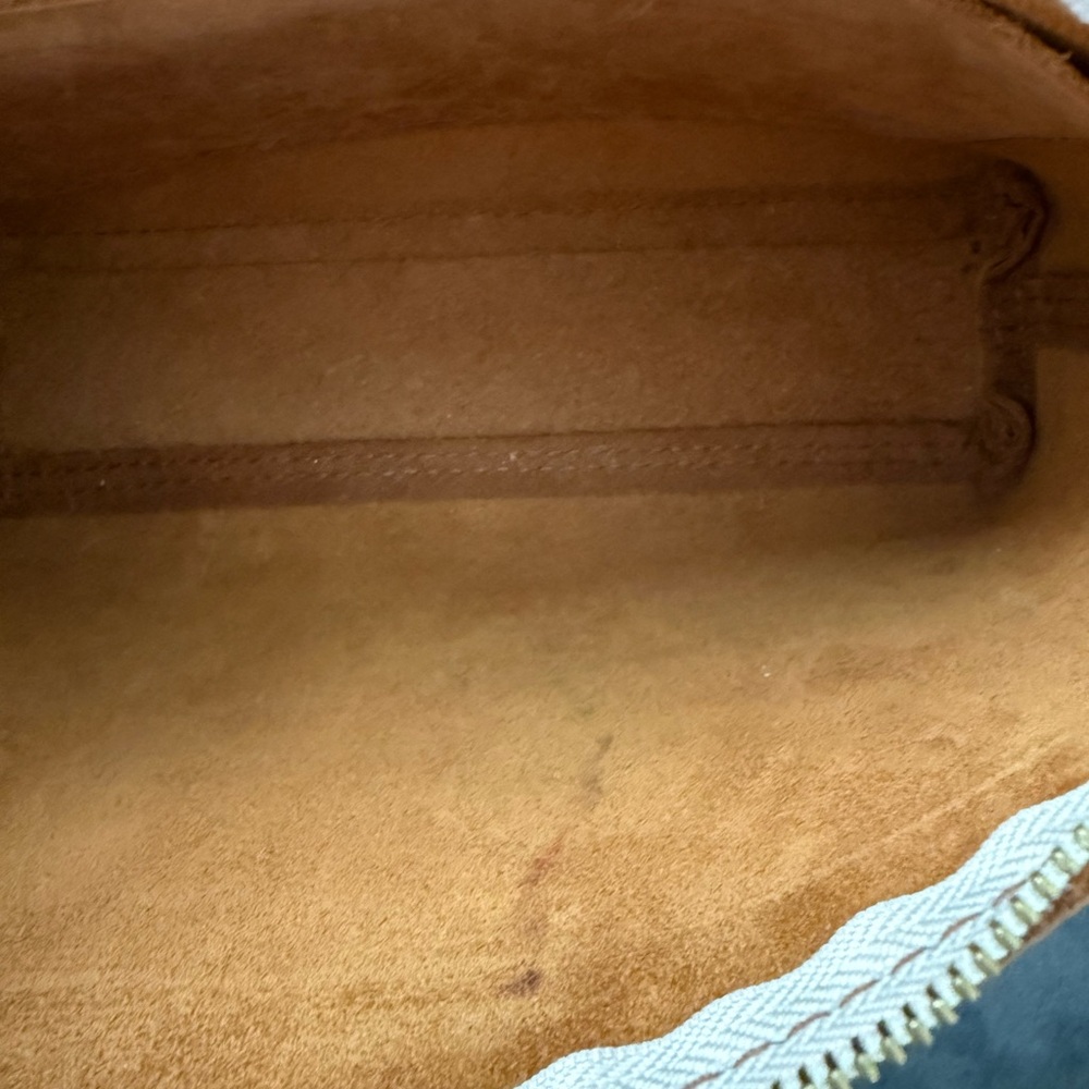 Portland Leather Poppy Purse with Tassel - Picture 3 of 9